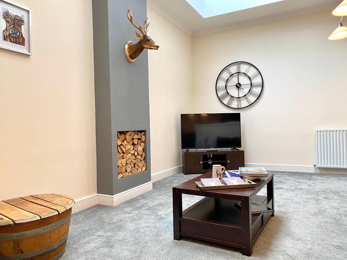 Serviced Accommodation Moray Lesmurdie House, Elgin - Free Parking, Free Wifi Екстериор снимка