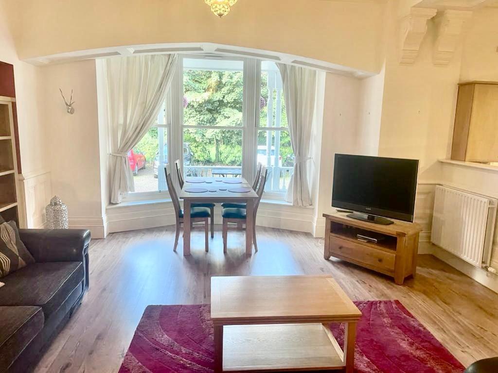 Serviced Accommodation Moray Lesmurdie House, Elgin - Free Parking, Free Wifi Екстериор снимка