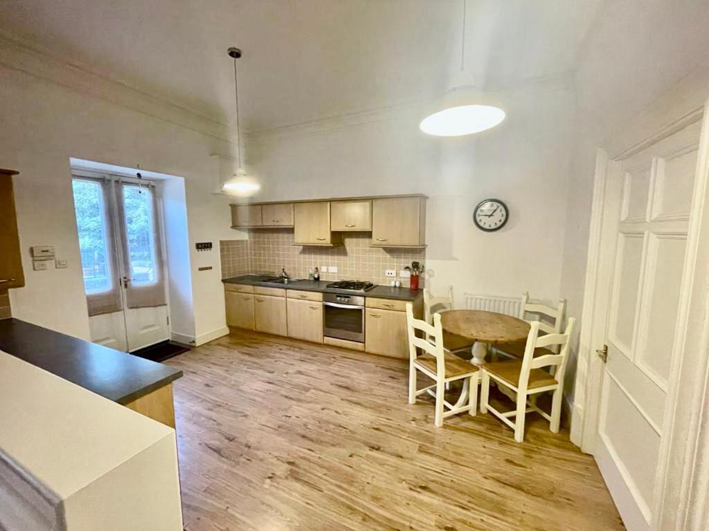 Serviced Accommodation Moray Lesmurdie House, Elgin - Free Parking, Free Wifi Екстериор снимка